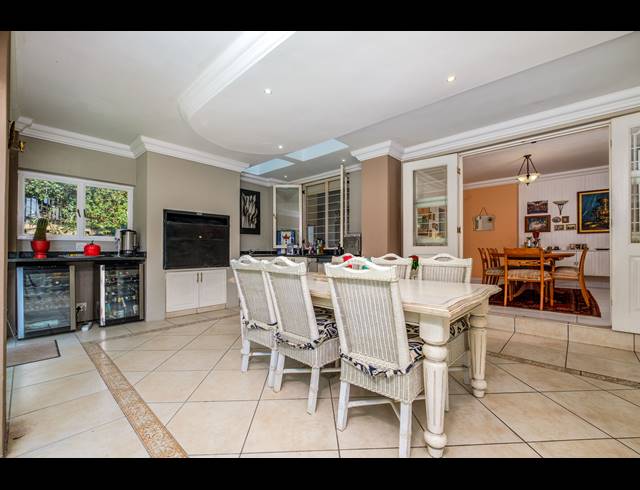5 BEDROOM HOUSE FOR SALE IN NORTHCLIFF